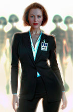 Load image into Gallery viewer, Dana Scully X-Files Cosplay 4 book Virgin Variant Set by Taurus Gillian Anderson Homage